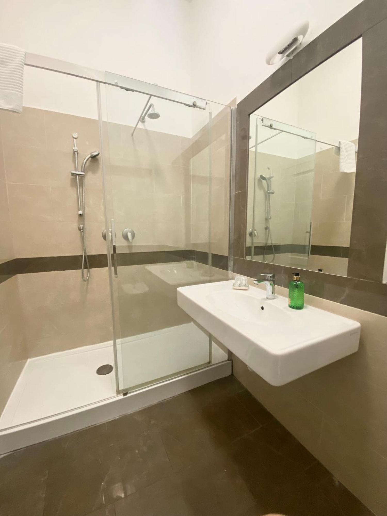 Francy Guest House Рим Екстер'єр фото
