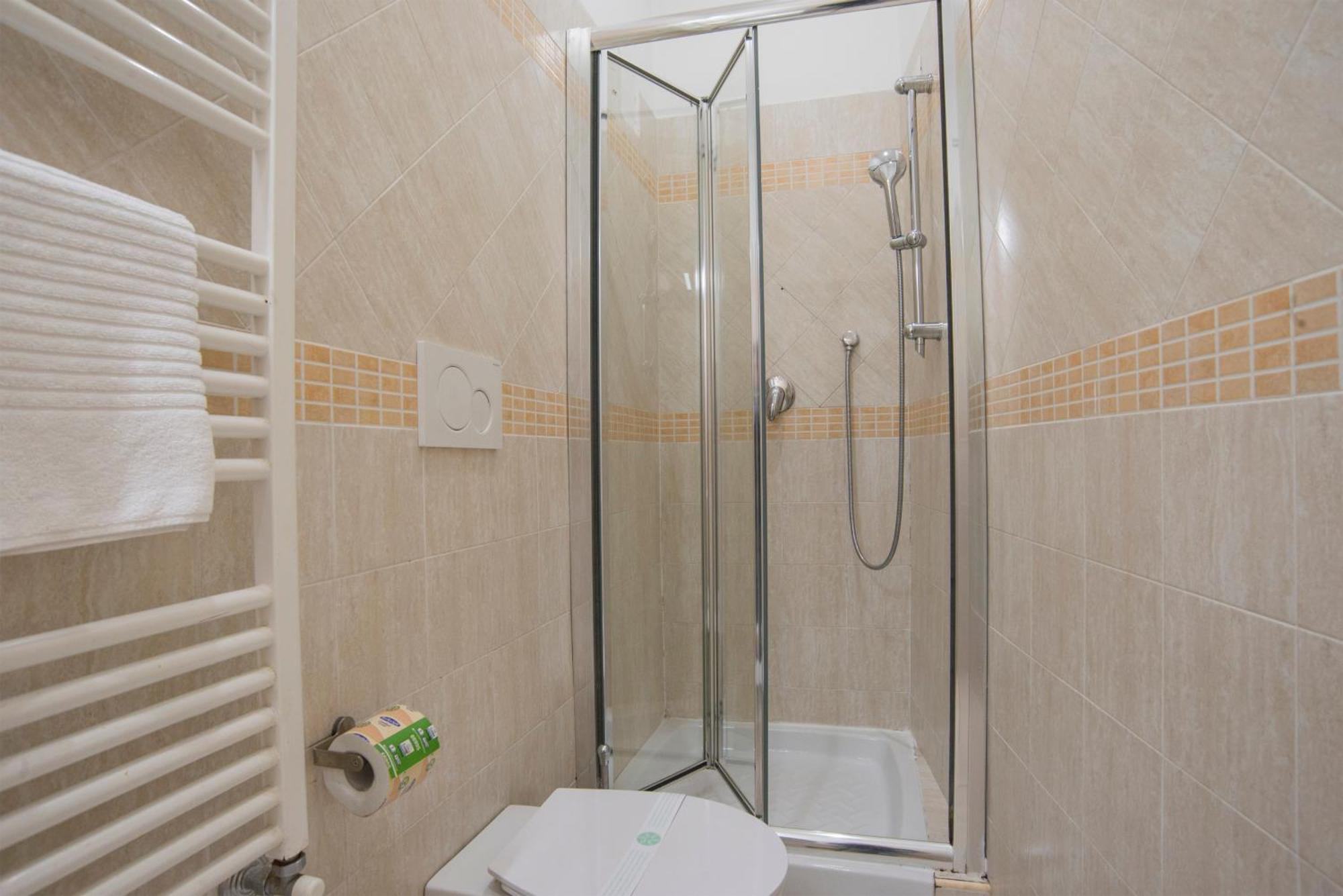 Francy Guest House Рим Екстер'єр фото